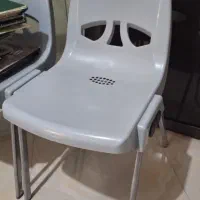 صندلی پلاستیکی