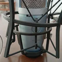 میکروفون کاندانسر استودیویی حرفه ایAKG220
