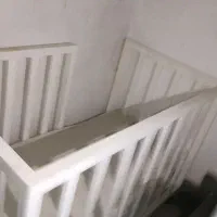 تخت کنار تخت مادر