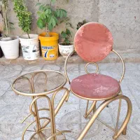 میز تلفن و ظرف و ظروف