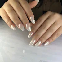 آموزش کاشت ناخن