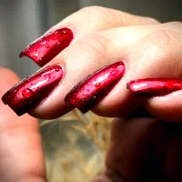 خدمات کاشت ناخن سالن زیبایی