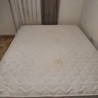تشک و کفی فلزی جکدار تخت دونفره در حد نو