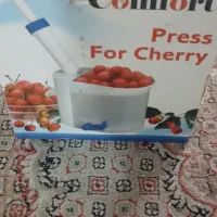 آب میوه گیر آلبالووگیلاس