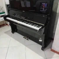 پیانو آگوستیک یاماها u2