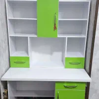 میز تحریر کتابخانه دار