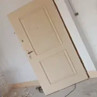 درب آپارتمانی با کم