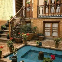 ویلایی270 متری 5 خوابه/ درب از حیاط /دربست