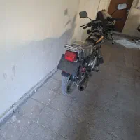 موتور سیکلت ۲۰۰ سی سی