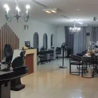 اجاره میز،تخت و صندلی درتمام لایه‌های آرایشی