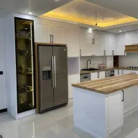 کابینت سفید و رنگ چوب