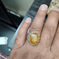 یاقوت زرد معاوضه با یاقوت کبود