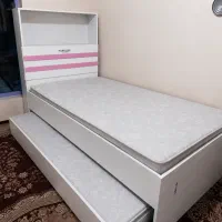 تخت مهمان میزبان