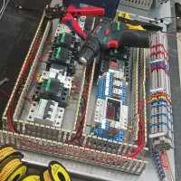 استخدام تکنسین برق در شهرک صنعتی