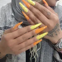 کاشت ناخن مفتح