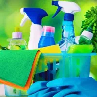 استخدام نیروی خدماتی نظافتی
