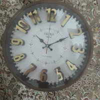 ساعت دیواری