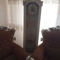 ساعت ایستاده و ساعت دیواری