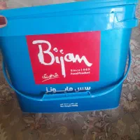 سطل پلاستیکی نگهدارنده