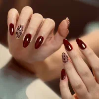کاشت و ترمیم ناخن با قیمت باور نکردنی