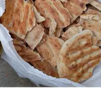 نان خشک خشک