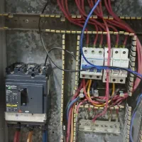 جعبه برق و کلید مینیاتوری