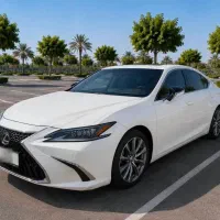 لکسوس ES300 h هیبرید