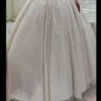 فروش لباس عروس دنباله دار