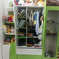 کمد بچه بادوعددویترین