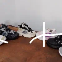 کفش بچگانه(کتونی بچگانه)