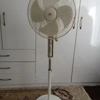 پنکه پارس خزر ایستاده