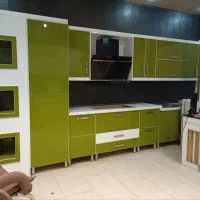 کابینت هایگلاس دکور نمایشگاه