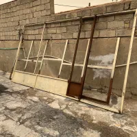 درب ویترینی ۳/۸۴در. ارتفاع۳/۷۵