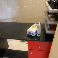 لوازم ناخن و میز ناخن