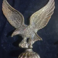 عقاب برنز