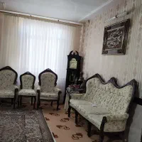 مبل سلطنتی ۹ نفره به همراه میز عسلی