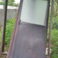 دوعدد درب آهنی۸۰×۱۸۸به همراه چهارچوب
