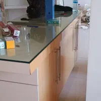 ویترین و اپن هایگلس ترک سالم و تمیز