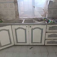 چند متر کابینت فلزی و آبگرمکن سالم