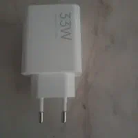 یک عدد کابل شارژ ایفون و یک عدد کله گیر