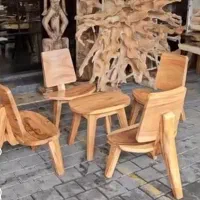 استخدام نجار ماهر و نیمه ماهر