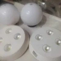 ۲عددچراغ حبابی نوو۲تا پرژکتور۴قلو