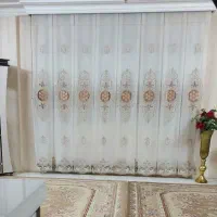 پرده پذیرایی و دو عدد پرده اتاق خواب تمیز و سالم