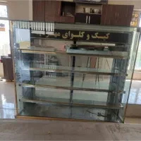 ویترین نان فانتزی و شیرینی خشک