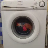 یک دستگاه ماشین لباسشویی ۵کیلویی کندی ایتالیایی