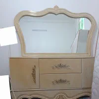 آینه میز آرایش
