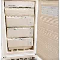 یخچال آزمایش