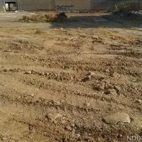 زمین-پشت-دادگستری