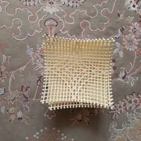 سبد نان و ظروف پلاستیکی