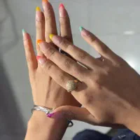 خدمات و آموزش ناخن